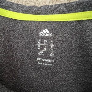 Adidas climalite mens xl crewneck sweatshirt. Fleece inside like new